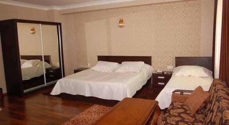 Xudaferin Hotel Baku Bagian luar foto